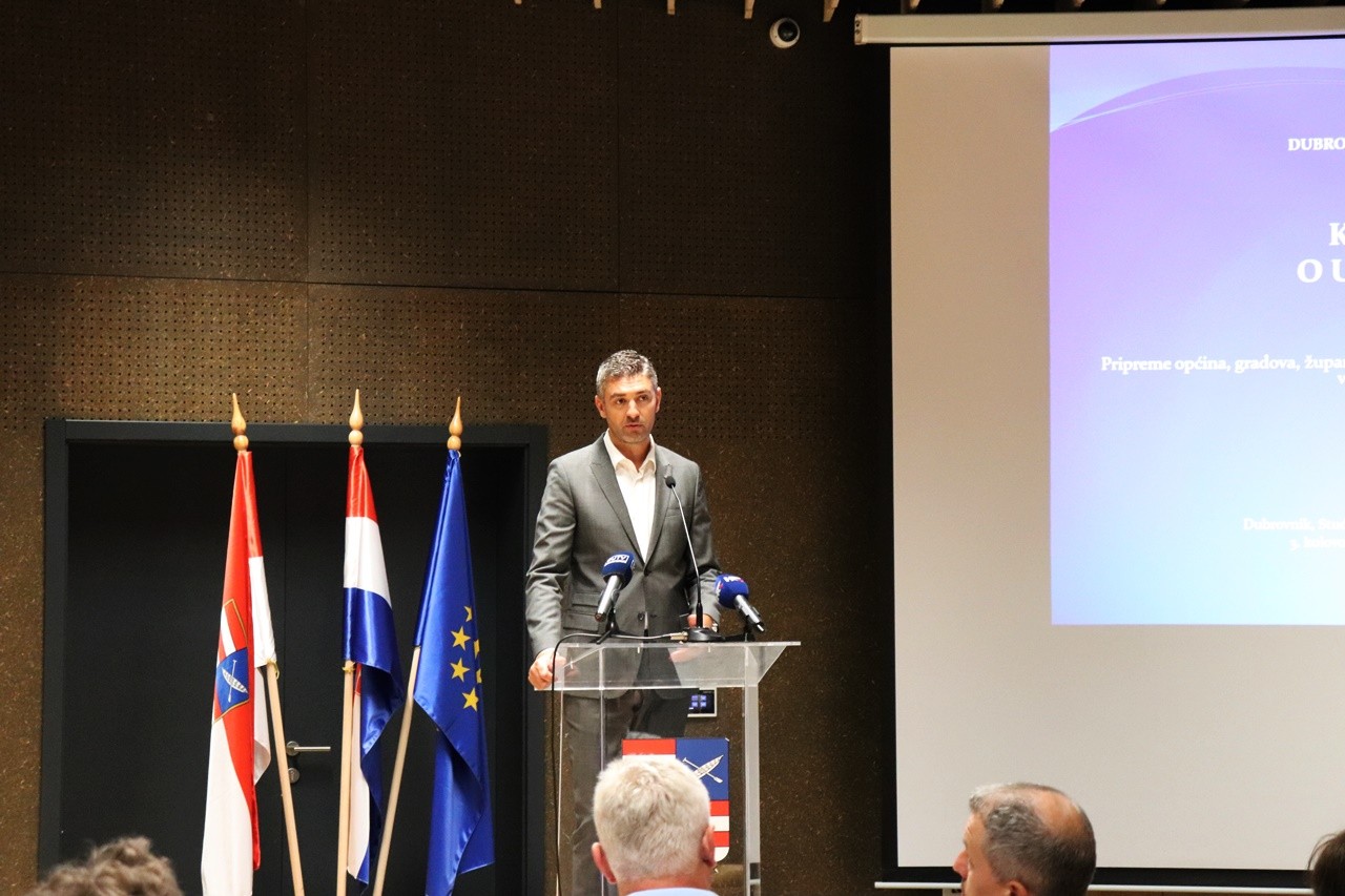 Gradonačelnik Franković na konferenciji o uvođenju eura