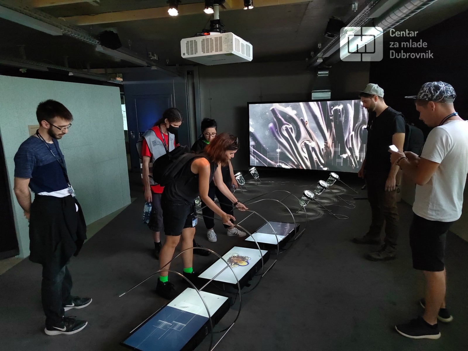 Dubrovačka zajednica tehničke kulture i UR Institut sudjelovali na najvećem svjetskom festivalu novomedijske umjetnosti i tehnologije Ars Electronica u Linzu