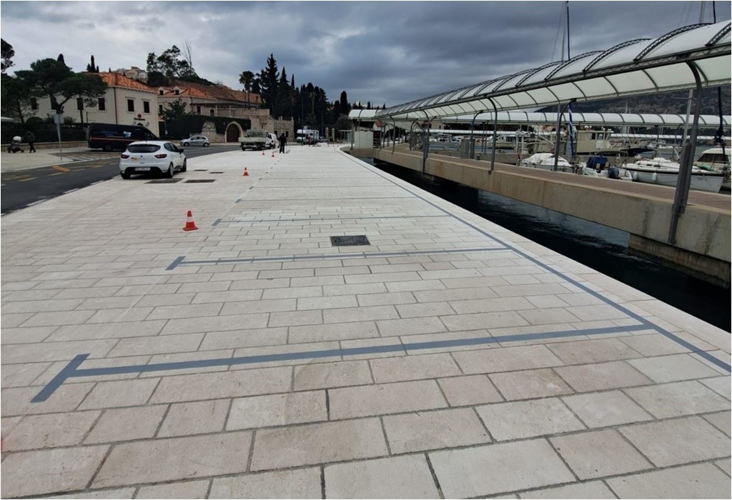 Ocrtana parkirališna mjesta unutar pomorskog dobra na Lapadskoj obali, slobodna građanima za korištenje