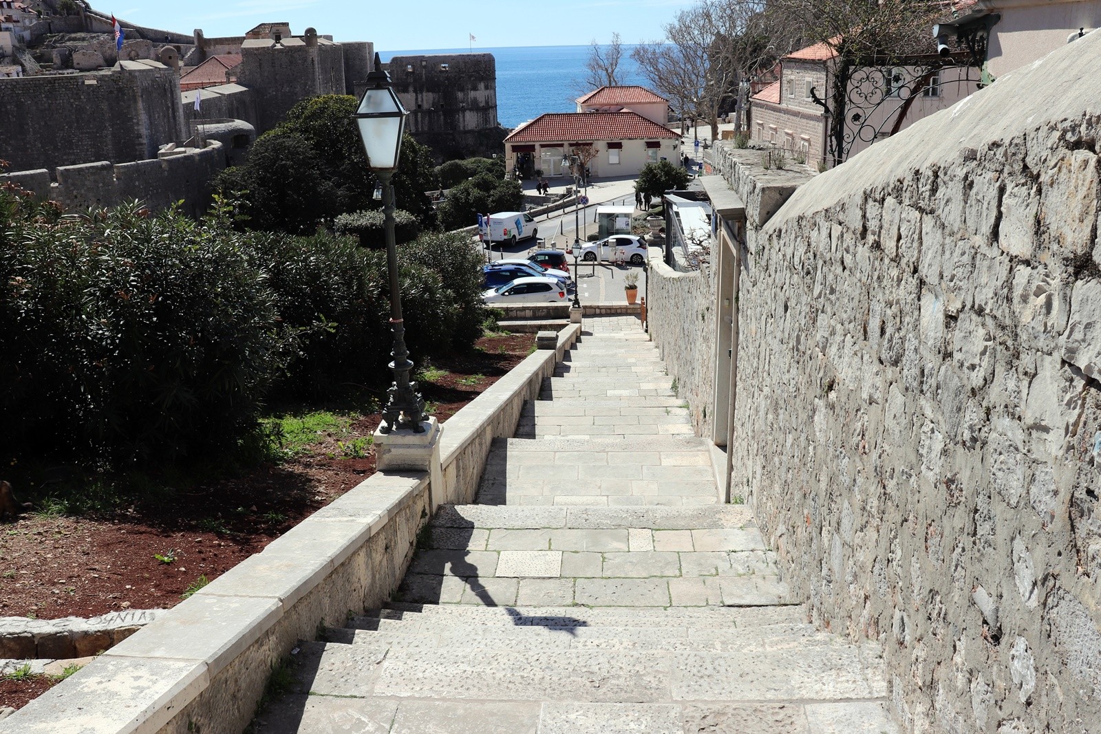 Sanirana oštećenja na skalinima u ulici Uz Posat | Grad Dubrovnik